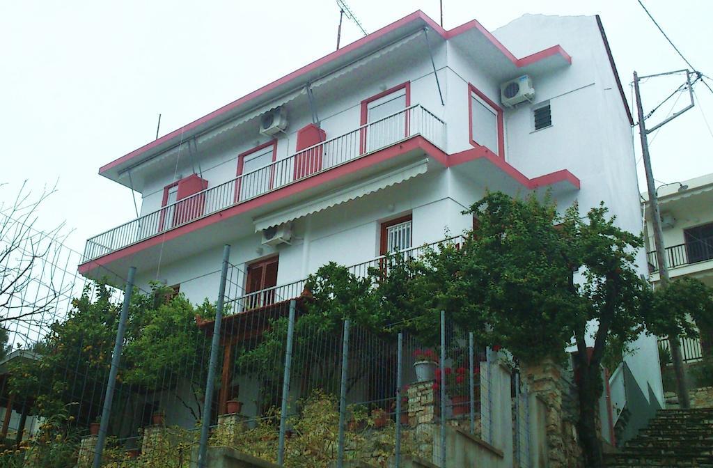 Magdalini Hotel Votsi  Екстериор снимка